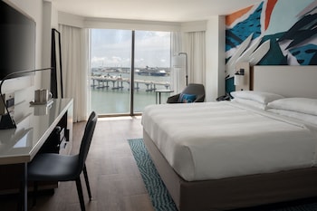 Room, 1 King Bed, Bay View