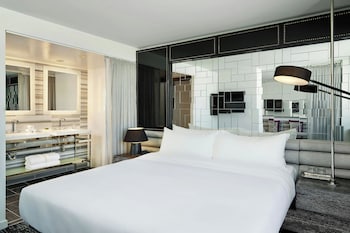 Suite, 1 Bedroom, Lake View