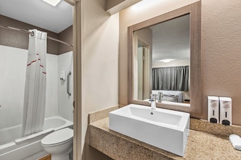 Deluxe Room, 1 King Bed (Smoke Free)