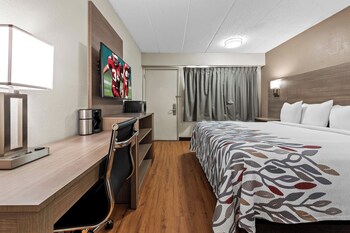 Deluxe Room, 1 King Bed (Smoke Free)