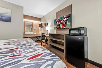 Deluxe Room, 1 King Bed (Smoke Free)