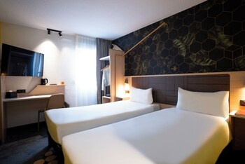 Standard Room, 2 Twin Beds