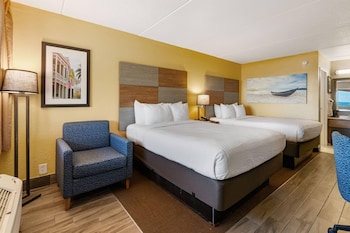 Standard Room, 2 Queen Beds, Partial Ocean View