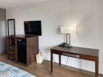 Standard Room, 2 Double Beds, Smoking
