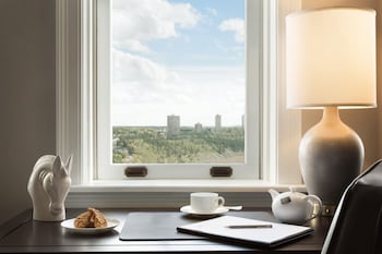 Suite, 1 Bedroom, Non Smoking, River View