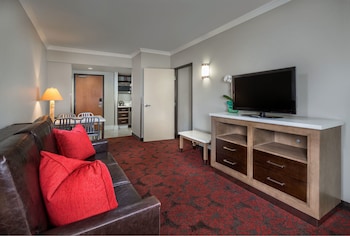 Suite, Multiple Beds (1 Bedroom Suite with Full Kitchen)