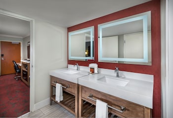 Superior Room, Multiple Beds (2 Bedroom and 2 Bathroom Suite)