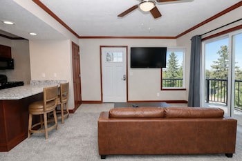 Presidential Double Queen Room with Washer and Dryer