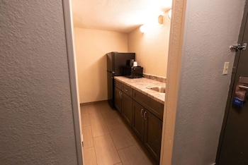 Suite, Multiple Beds, Non Smoking