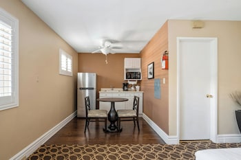 Studio Suite, 1 King Bed