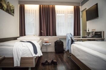 Standard Room, 2 Twin Beds