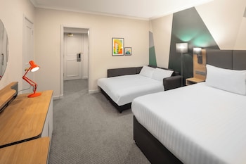 Premium Room, 1 Queen Bed with Sofa bed (Minibar)