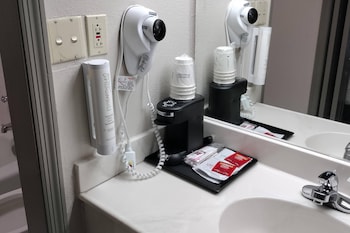 Standard Room, 2 Double Beds, Non Smoking (Handicap Accessible)