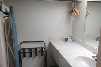Standard Room, 2 Double Beds, Non Smoking