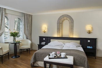 Superior Room, 1 Queen Bed, Lake View