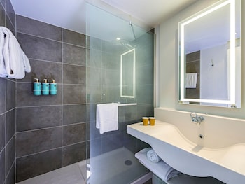 Executive Room, 1 Double Bed with Sofa bed, Balcony