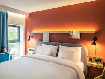 Superior Room, 1 King Bed (Canal Saint Félix)