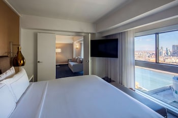 1 Bedroom Suite with 1 King Bed, Sleeper Sofa