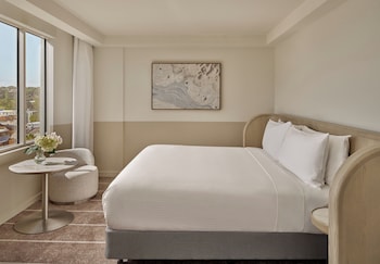 Junior Suite, 1 King Bed (Coogee View)