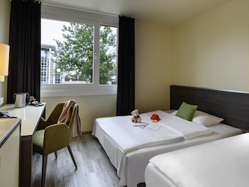 Standard Room, 1 Double Bed with Sofa bed