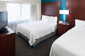 Suite, 2 Bedrooms, Lake View (Balcony)