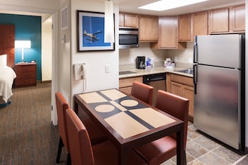 Suite, 2 Bedrooms, Balcony