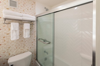 Standard Room, 2 Queen Beds