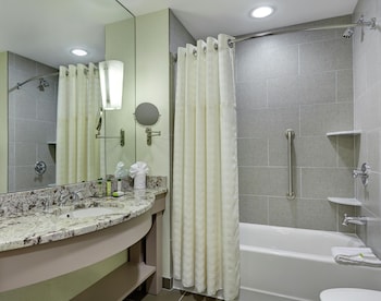 Suite, Multiple Beds, Kitchenette