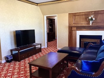 Grand Suite, 1 King Bed, Non Smoking