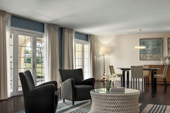 Luxury Suite