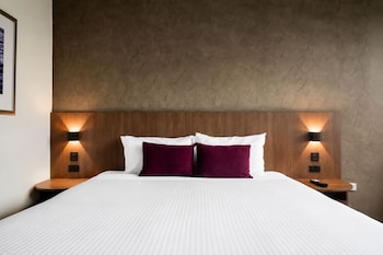 Classic Room, 1 King Bed