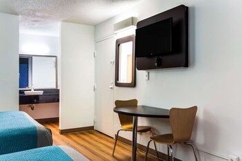 Standard Room, 2 Queen Beds, Non Smoking, Refrigerator & Microwave
