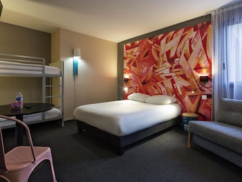 Room, Multiple Beds