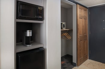 Standard Room, 2 Queen Beds, Accessible (Communications Accessible)