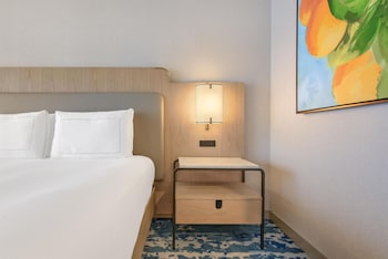 Studio Suite, Multiple Beds, Accessible, Park View (Accessible Hearing, Park Facing)