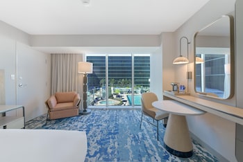 Room, 2 Queen Beds, Hearing Accessible (Accessible Hearing, Pool View)