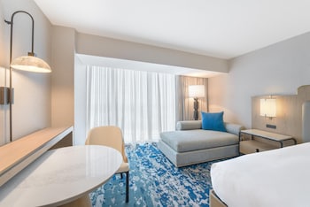 Room, 1 King Bed, Accessible (Mobility & Hearing)