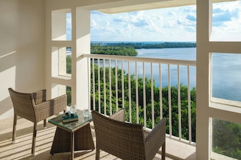 Deluxe Room, 2 Double Beds, Lagoon View (Balcony)