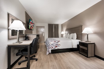 Superior Room, 1 King Bed, Non Smoking (Renovated)