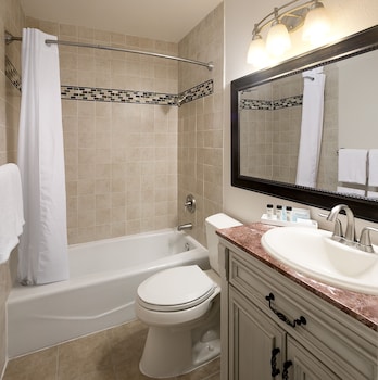 Cove 2 Bedroom Suite (Stair Access Only)