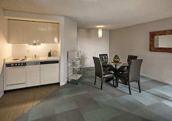 Cove 2 Bedroom Suite (Stair Access Only)