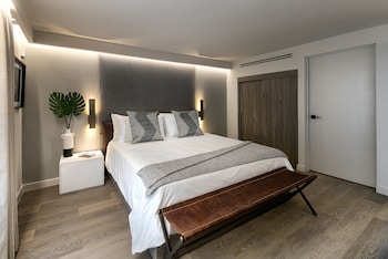All New Pines Signature King Non-View Room (Recently Renovated)