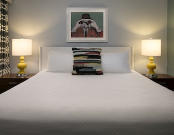 Ocean View King + Queen Room