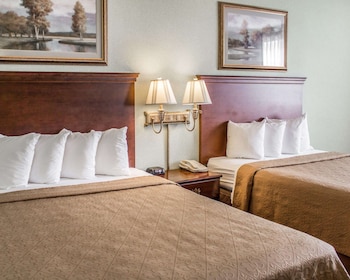 Standard Room, 2 Queen Beds, Non Smoking