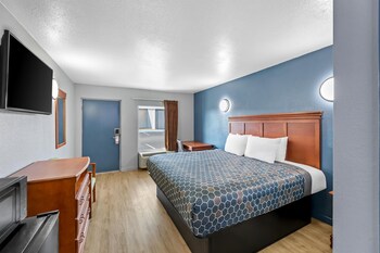 Room, 1 King Bed, Non Smoking
