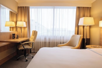 Standard Room, 1 Queen Bed