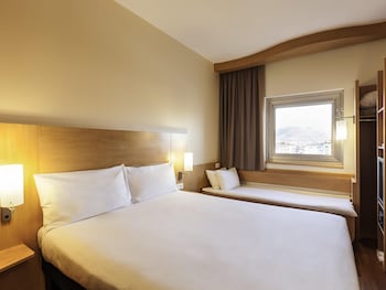 Double Room (with extra bed)