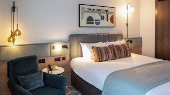 Premium Room, 1 King Bed, Club Lounge Access (Club Floor)