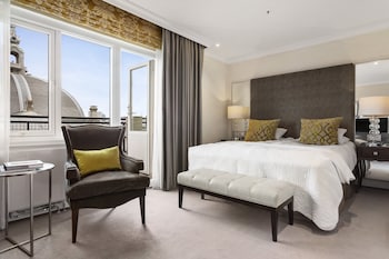 Superior Room, 1 King Bed