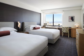 Premium Room, 2 Queen Beds, Bay View